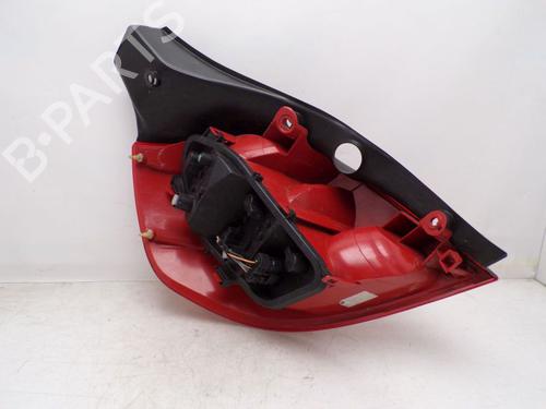 Right taillight RENAULT CLIO III (BR0/1, CR0/1) 1.2 16V (BR02, BR0J, BR11, CR02, CR0J, CR11) | BP29644841C35 