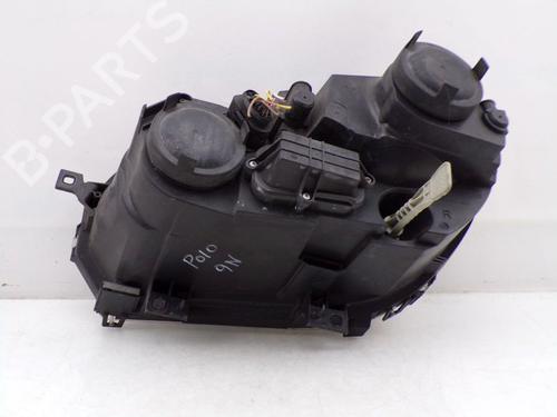 Right headlight VW POLO IV (9N_, 9A_) 1.2 12V | BP31260868C29 