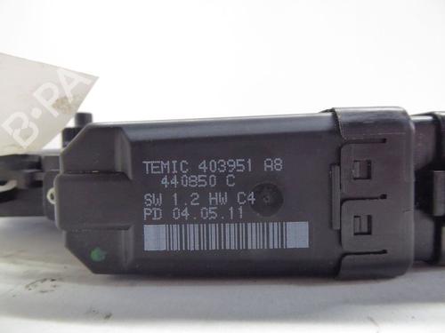 Right front window motor KIA CEE'D Hatchback (ED) 1.4 CVVT | BP32827554E20 - Image 3