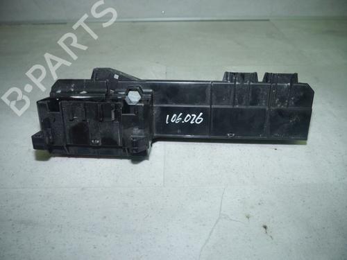 Fuse box BMW 6 (E63) 630 i | BP24387621E1 