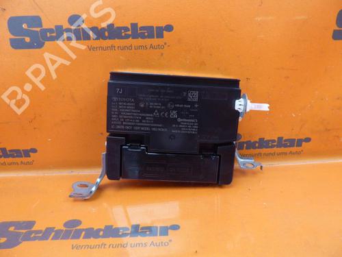 Used Control unit Control unit TOYOTA YARIS (_P21_, _PA1_, _PH1_) 1.5 (MXPA11) (125 hp) 33147364 33147364