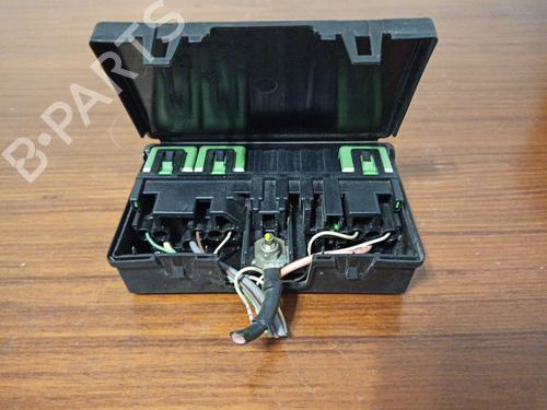 Caixa de fusíveis PEUGEOT 407 SW (6E_, 6D_) [2004-2011]  17246898