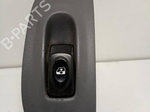 Right front window switch RENAULT MEGANE I Classic (LA0/1_) [1996-2008]  17247144