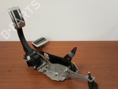 Used Pedal PEUGEOT 308 SW II (LC_, LJ_, LR_, LX_, L4_) [2014-2021]  17247806
