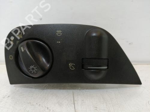 Commande de phare SEAT IBIZA II (6K1) 1.4 i (60 hp) 17296021