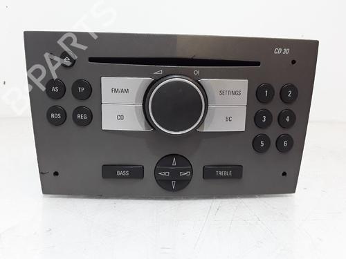 Radio OPEL ASTRA H Estate (A04) 1.4 (L35) 13190856