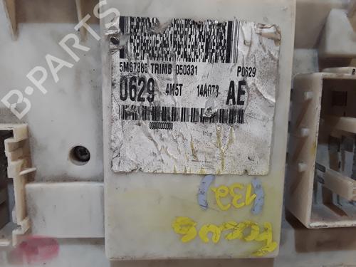 Fuse box FORD FOCUS II Turnier (DA_, FFS, DS) | BP17296448E1