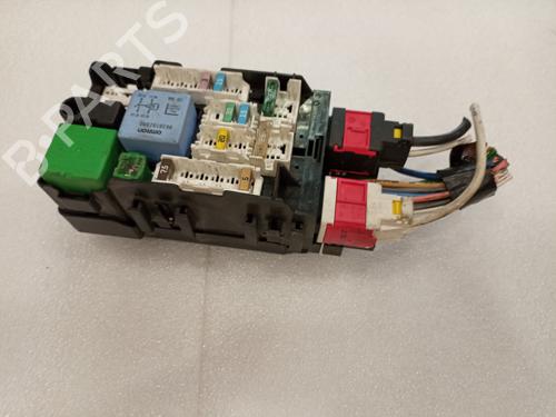 Used Fuse box CITROËN C4 II (NC_) [2009-2025]  17250747