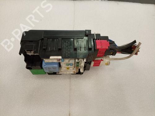 Fuse box CITROËN C4 II (NC_) | BP17250747E1