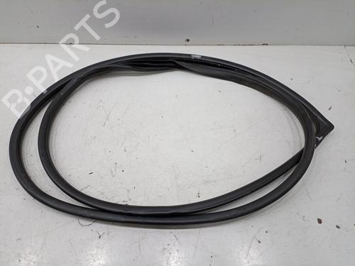 other-toyota-avensis-_t22_-traseira-esquerda-1997-1998-1999-2000-2001-2002-2003-17251823 main image