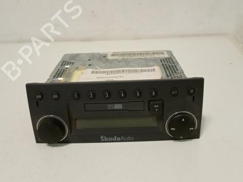 Używane Radio SKODA FABIA I (6Y2) [1999-2008]  17251903