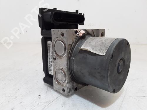 Used ABS pump RENAULT SCÉNIC II (JM0/1_) [2003-2010]  17296929