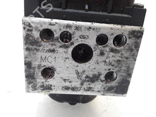 ABS pump VOLVO V40 Estate (645) | BP17296996M43