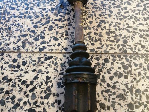 Used Left front driveshaft LAND ROVER FREELANDER I (L314) [1998-2006]  17297137