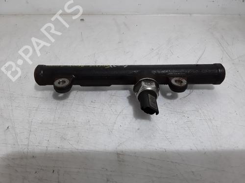 Used Injection rail FORD FOCUS II Turnier (DA_, FFS, DS) [2004-2012]  17297692