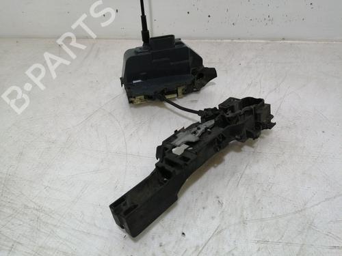 Fechadura frente esquerda RENAULT MEGANE II (BM0/1_, CM0/1_) [2001-2012]  17298610