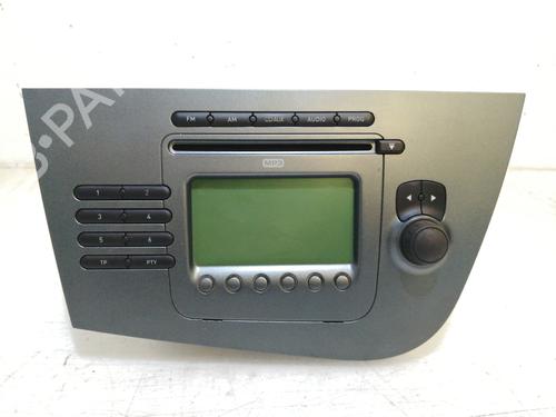 Used Radio SEAT LEON (1P1) [2005-2013]  17300036