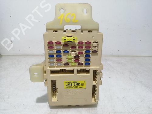 Used Fuse box HYUNDAI ix35 (LM, EL, ELH) [2009-2016]  17300951