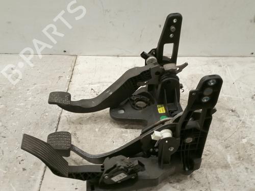 Pedal CHEVROLET ORLANDO (J309) [2010-2024]  17258641