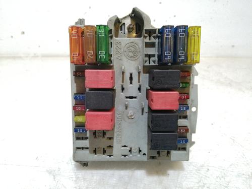 Used Fuse box FIAT PUNTO (188_) 1.2 16V 80 (188.233, .235, .253, .255, .333, .353, .639,... (80 hp) 17301887