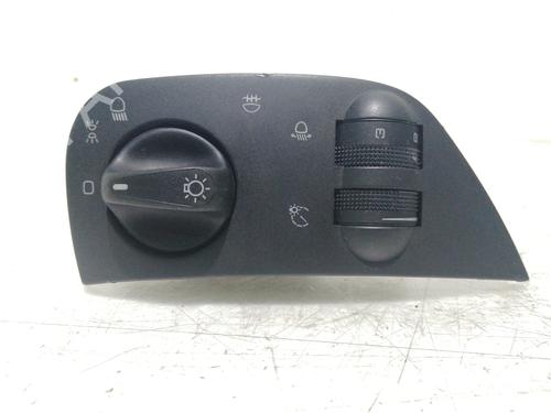 Commande de phare SEAT IBIZA II (6K1) [1993-2002]  17302802