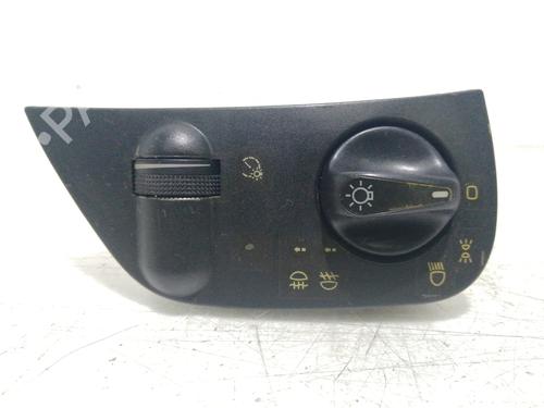 Used Headlight switch SEAT IBIZA II (6K1) 1.4 (54 hp) 17302803
