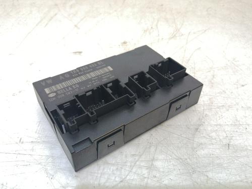 Used Electronic module VW TOURAN (1T1, 1T2) [2003-2011]  17302923