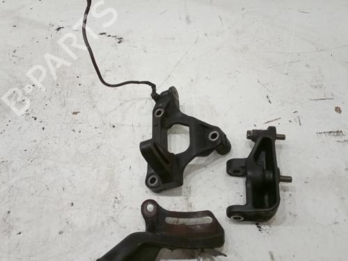 Used Engine mount HONDA CIVIC VI Fastback (MA, MB) [1994-2001]  17262231