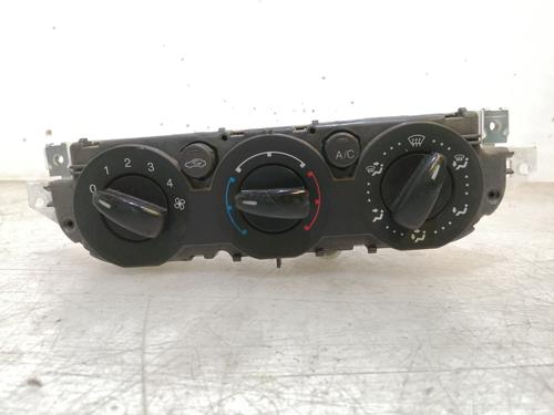 AC Styreenhet / Manøvreringsenhet FORD FOCUS II Turnier (DA_, FFS, DS) [2004-2012]  17303600