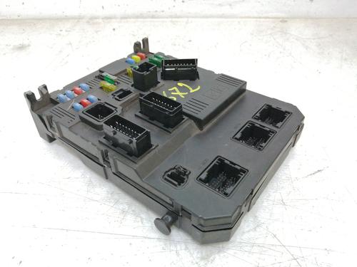 Zekeringkast PEUGEOT 407 (6D_) [2004-2011]  17303625