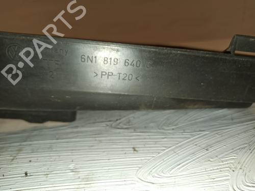 Used Air filter box VW POLO III (6N1) 50 1.0 (50 hp) 17264458