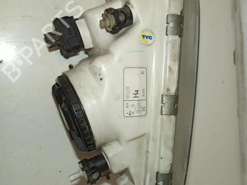 Right headlight VOLVO V40 Estate (645) 1.9 TD | BP17265207C29 
