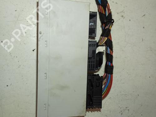 Used Fuse box BMW 3 Compact (E46) 320 td (150 hp) 17265910