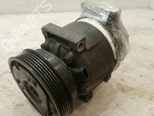 Used AC compressor AC compressor RENAULT LAGUNA II Grandtour (KG0/1_) [2001-2007] 17266728 17266728