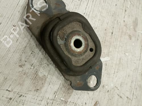 Used Engine mount RENAULT MEGANE II Estate (KM0/1_) [2003-2012]  17267340