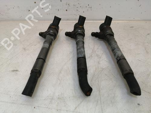 Used Injector HYUNDAI SANTA FÉ II (CM) [2005-2015]  17305028