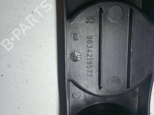 Used Cup/Object holder PEUGEOT 607 (9D, 9U) 2.2 HDi (133 hp) 17267499