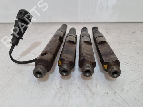 Injektor für RENAULT LAGUNA I Grandtour (K56_) 1.9 dTi (K56J) (98 hp) 17305064