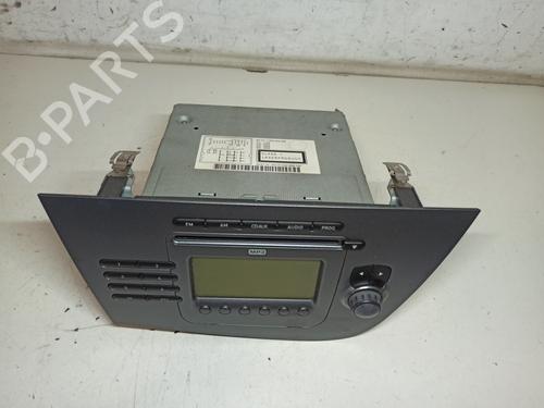 Radio SEAT LEON (1P1) 1.8 TSI 1P1035186B