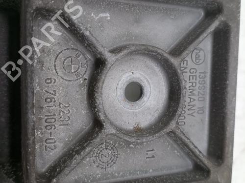 Używane Poduszka skrzyni biegów BMW 5 Touring (E61) [2004-2010]  17270378