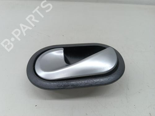 Portiergreep binnen links achter RENAULT MEGANE II (BM0/1_, CM0/1_) 1.5 dCi (BM1F, CM1F) (86 hp) 8200028487