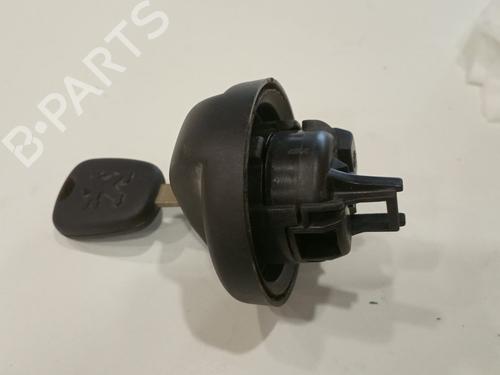 Used Fuel flap PEUGEOT EXPERT Van (VF3A_, VF3U_, VF3X_) [2007-2025]  17271223