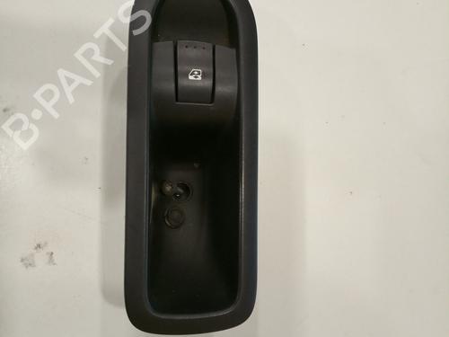 Used Left rear window switch RENAULT MEGANE II (BM0/1_, CM0/1_) [2001-2012]  17271442