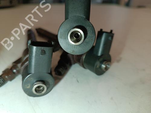 Used Injector OPEL ASTRA H Estate (A04) [2004-2014]  17273255
