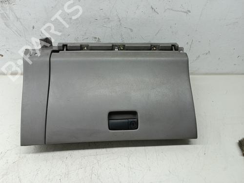 Boîte à gants NISSAN PRIMERA (P11) 2.0 TD (90 hp) 17273431