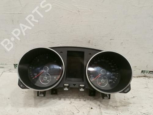 Used Instrument cluster VW GOLF VI (5K1) 2.0 TDI (110 hp) 17273690