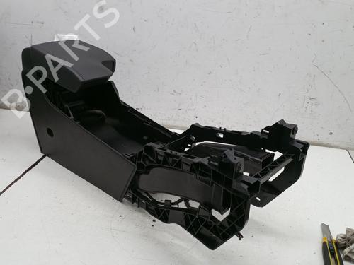 Used Armrest / Center console OPEL INSIGNIA A (G09) 2.0 CDTI (68) (131 hp) 17275206