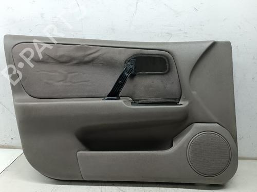 Guarnecido puerta delantera izquierda NISSAN PRIMERA (P11) 2.0 TD (90 hp) 17279367