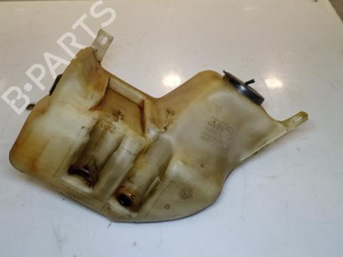 Windscreen washer tank VOLVO 460 (464) [1988-1996]  17282050