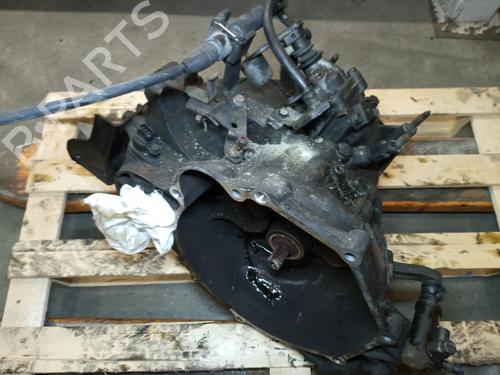 Manual gearbox MITSUBISHI COLT V (CJ_, CP_) 1300 GL,GLX (CJ1A) (75 hp) 17282464